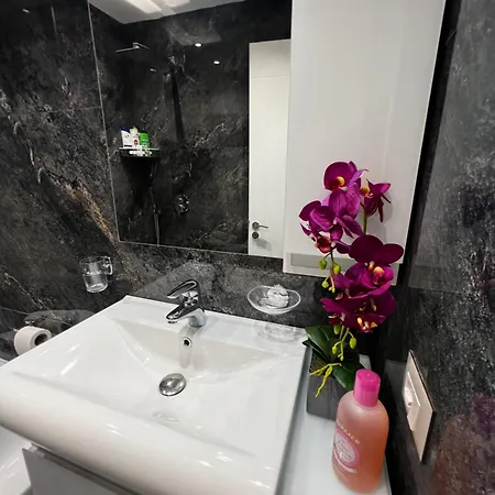 Coastal Horizon Deluxe Durrës