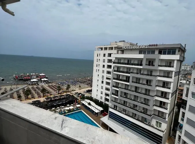 Apartment Coastal Horizon Beachfront